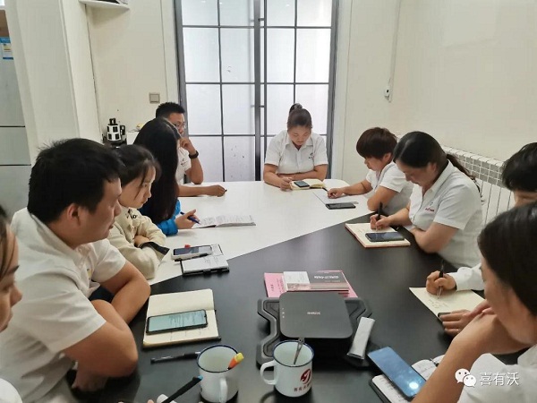 k8凯发客服部召开总结会