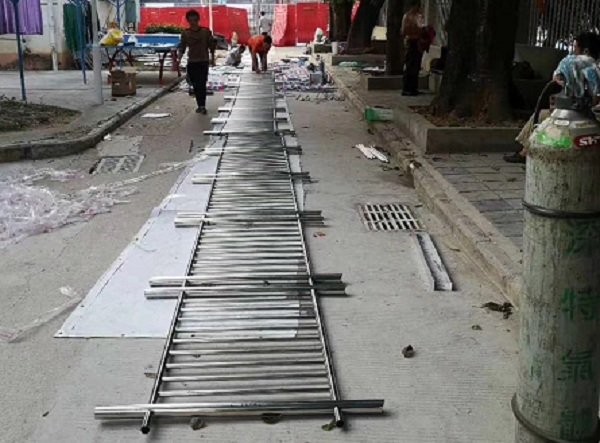 深圳市福田区市政304不锈钢管护栏换新项目