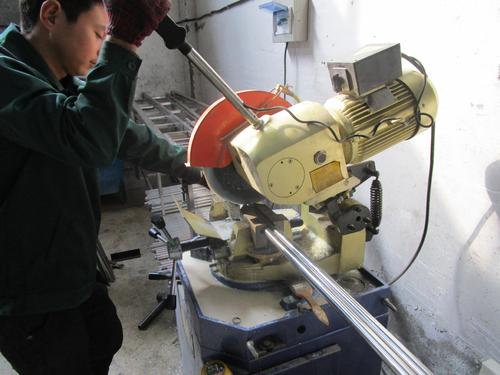 304不锈钢管切割