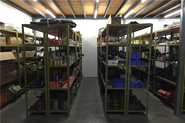 k8凯发不锈钢管置物架