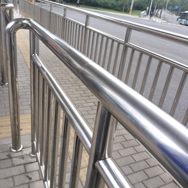 k8凯发304不锈钢管助力山东万康不锈钢护栏工程